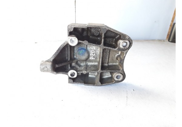 Кронштейн кріплення компресора Peugeot, Citroen, 1.4 8V, 9628584080